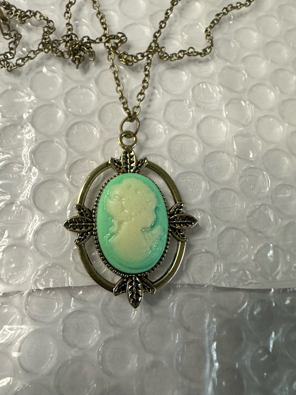cameo Mint and Cream Cameo Pendant Necklace with Leaf Accents